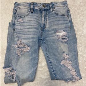 american eagle light blue ripped jeans